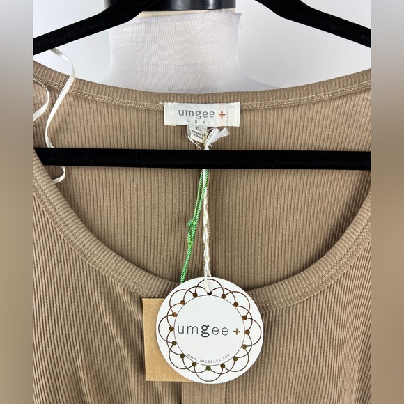 💚 3107. Flowy Ribbed Top - Picture 5 of 7